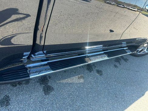 Used 2022 GMC Sierra 1500 SLT w/ SLT Premium Plus Package image 8