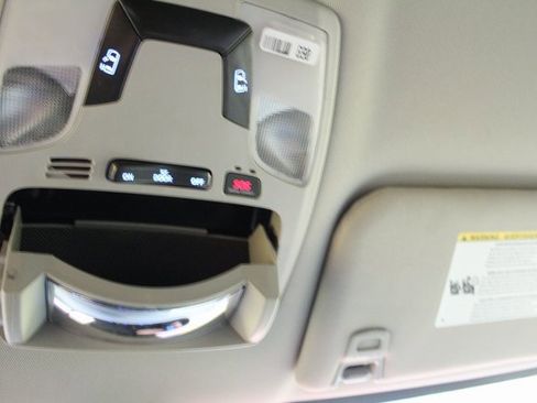 Used 2020 Toyota Sienna LE image 16