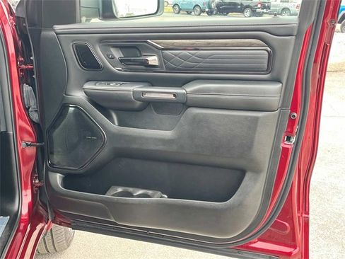 Used 2025 RAM 1500 Limited image 12