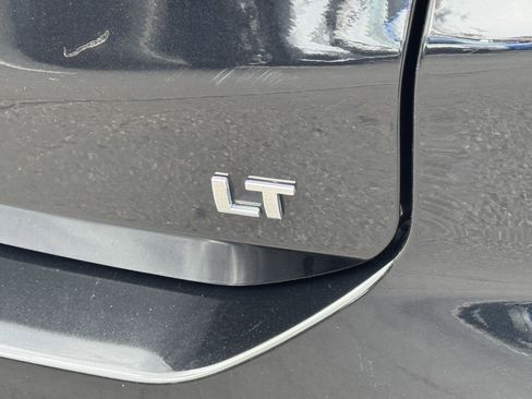 Used 2023 Chevrolet Equinox LT image 43