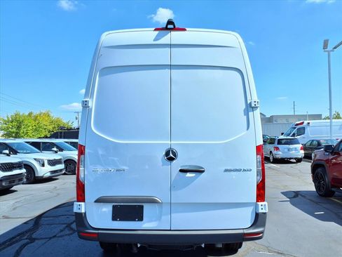New 2025 Mercedes-Benz Sprinter 3500 image 8