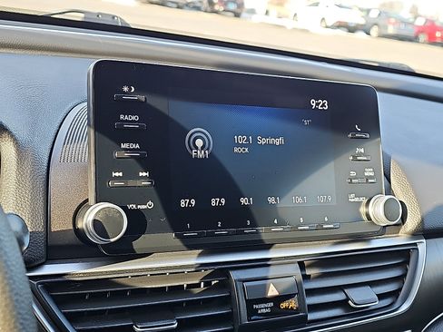 Used 2019 Honda Accord LX image 16