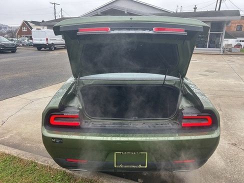Used 2022 Dodge Challenger GT w/ Plus Package image 8