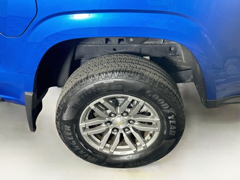 Used 2024 Chevrolet Colorado LT w/ LT Convenience Package II RWD image 11