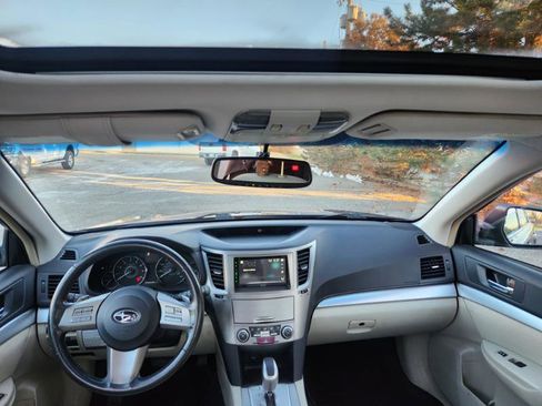 Used 2011 Subaru Legacy 2.5i Premium image 19
