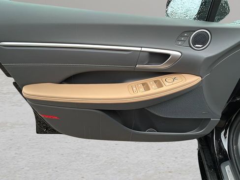 New 2026 Hyundai Sonata Limited image 17