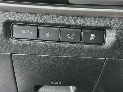 Used 2025 Kia Telluride S FWD image 17