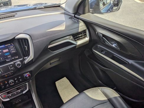 Used 2024 GMC Terrain SLT FWD image 16