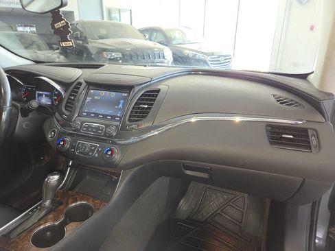 Used 2014 Chevrolet Impala LTZ FWD image 29