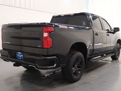 Used 2021 Chevrolet Silverado 1500 LT Trail Boss image 9