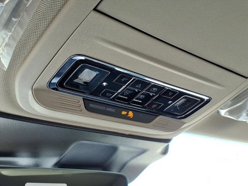 New 2026 Lincoln Corsair Premiere AWD/4WD image 24