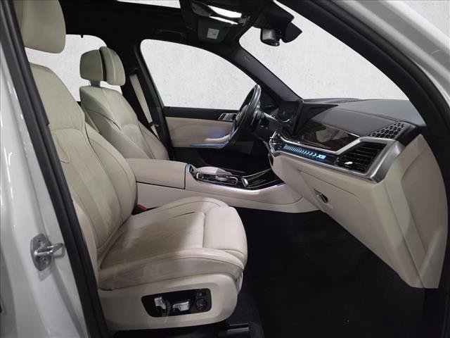 Used 2024 BMW X5 xDrive50e w/ Executive Package AWD/4WD image 10