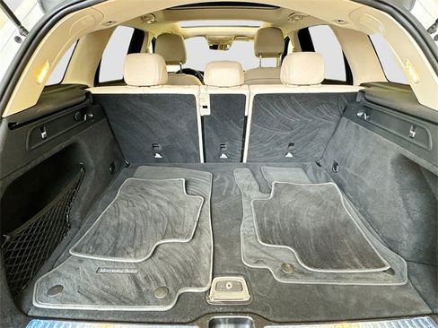 Used 2020 Mercedes-Benz GLC 300 4MATIC image 27