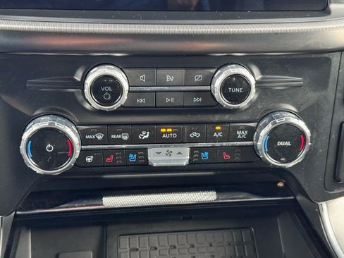 Used 2024 Ford F150 Platinum w/ Equipment Group 702A High image 36