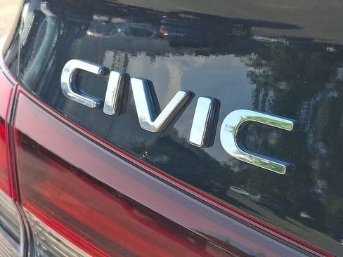 Used 2025 Honda Civic LX image 30