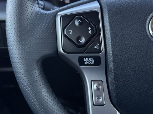 Used 2022 Toyota 4Runner SR5 Premium image 26