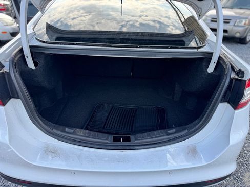 Used 2016 Ford Fusion SE FWD image 7