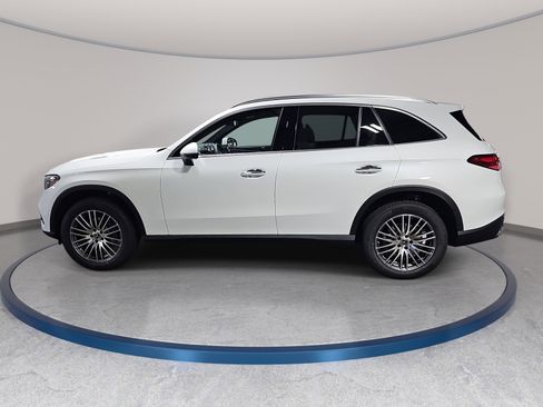 New 2026 Mercedes-Benz GLC 300 image 8