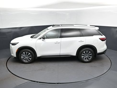 Certified 2026 INFINITI QX60 Pure w/ Cargo Package FWD image 33