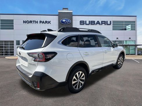 Used 2020 Subaru Outback Premium w/ Popular Package #1 AWD/4WD image 3