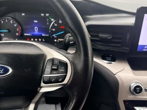 Used 2023 Ford Explorer XLT AWD/4WD image 22