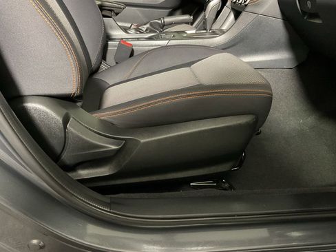 Used 2023 Subaru Crosstrek 2.0i Premium AWD/4WD image 37