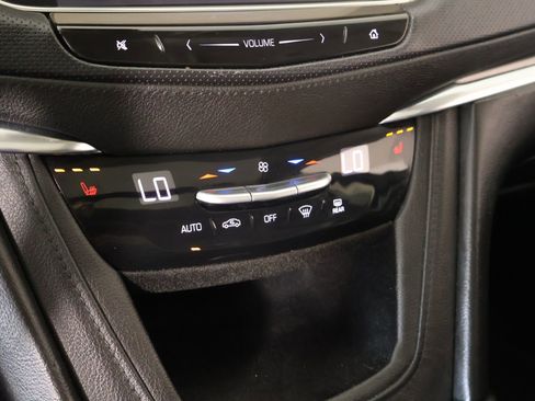 Used 2017 Cadillac XT5 Luxury FWD image 7