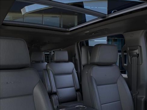 New 2026 GMC Yukon XL Denali w/ Denali Reserve Package AWD/4WD image 24