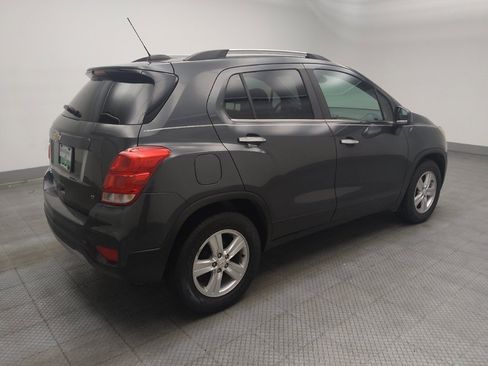 Used 2018 Chevrolet Trax LT w/ LT Convenience Package FWD image 10