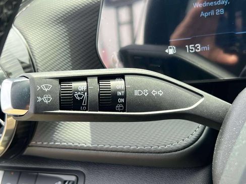 Used 2026 Chevrolet Equinox LT w/ Safety and Technology Package FWD image 24