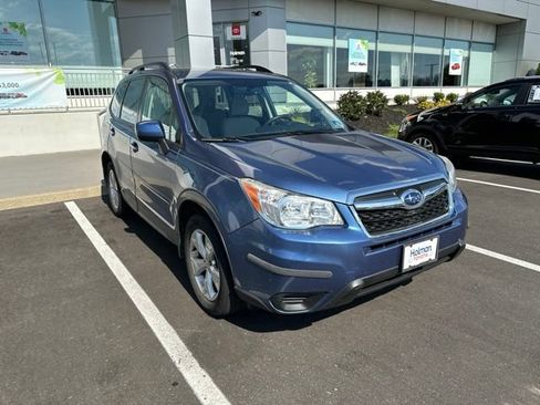 Used 2015 Subaru Forester 2.5i Premium w/ All-Weather Package AWD/4WD image 5