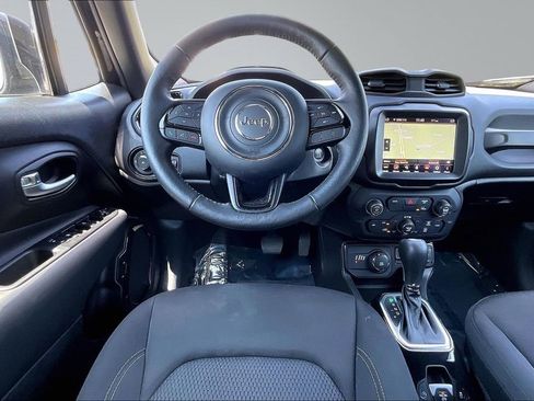 Used 2022 Jeep Renegade Altitude w/ Convenience Group AWD/4WD image 5