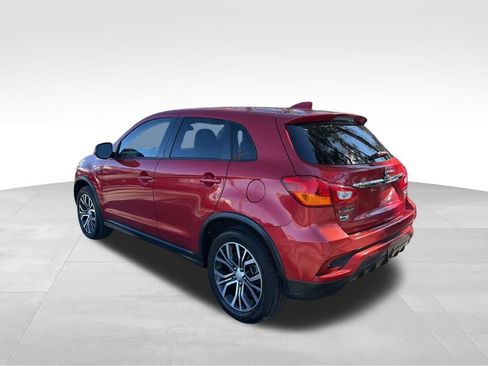 Used 2018 Mitsubishi Outlander Sport SE image 3
