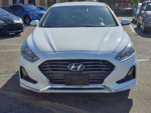 Used 2018 Hyundai Sonata SE image 2