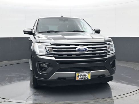 Used 2020 Ford Expedition XLT w/ Equipment Group 202A AWD/4WD image 2