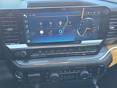 Used 2024 Chevrolet Silverado 2500 LTZ image 20