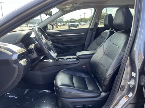 Used 2022 Nissan Altima 2.5 SL FWD image 29