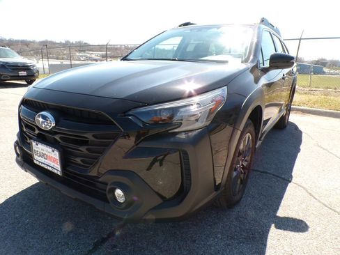 Used 2023 Subaru Outback Onyx Edition image 1