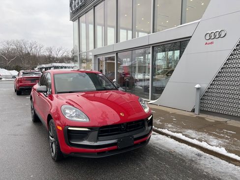 Used 2025 Porsche Macan Turbo image 1