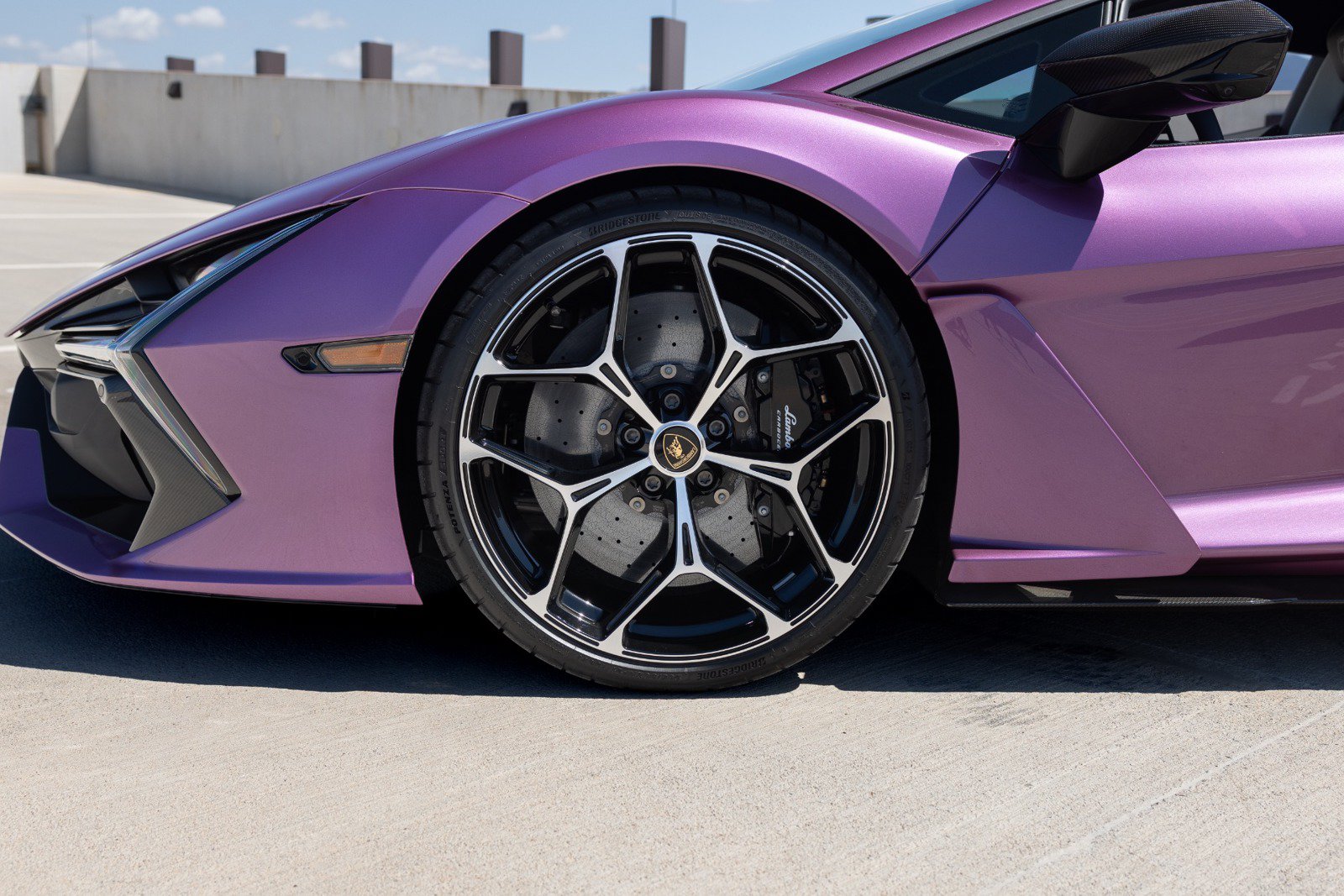 Used 2026 Lamborghini Revuelto AWD/4WD image 16