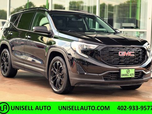 Used 2019 GMC Terrain SLE image 1