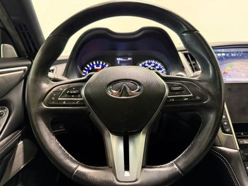Used 2019 INFINITI Q60 3.0t Luxe RWD image 14