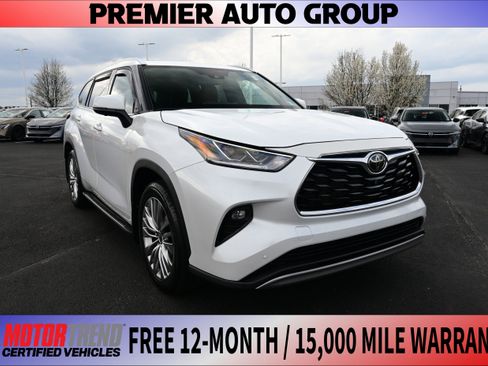 Used 2023 Toyota Highlander Platinum AWD/4WD image 1