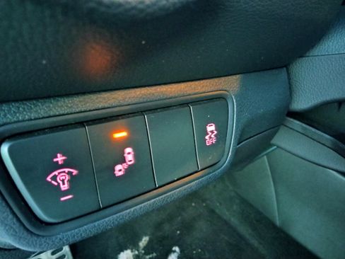 Used 2023 Kia Forte GT image 17