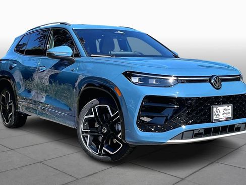 New 2026 Volkswagen Tiguan SEL R-Line image 2