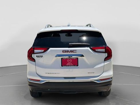 Used 2023 GMC Terrain SLT w/ Tech Package AWD/4WD image 5