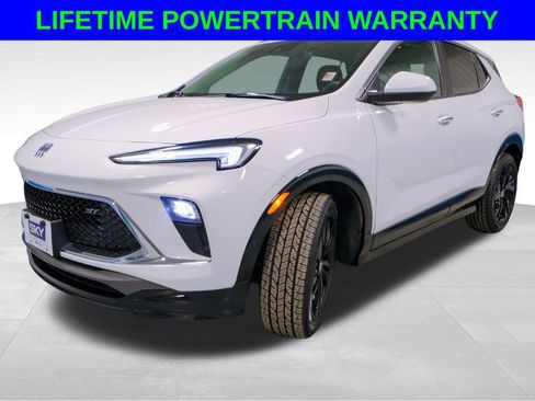 Used 2024 Buick Encore GX Sport Touring image 1