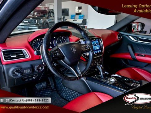Used 2022 Maserati Ghibli Modena image 1