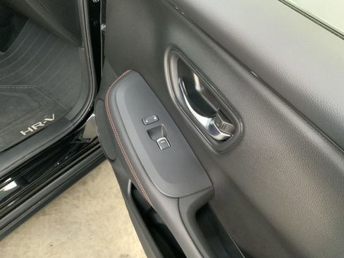 Used 2023 Honda HR-V Sport image 30