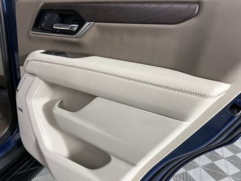 Used 2025 GMC Yukon Denali image 34